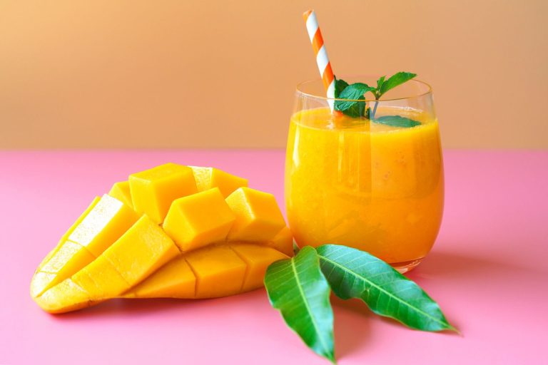 Taste the Tropics: Refresh Yourself with Homemade Mango Juicez